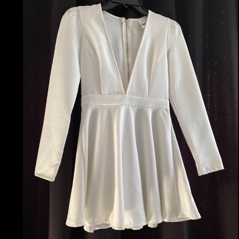 Sexy V-cut white mini dress